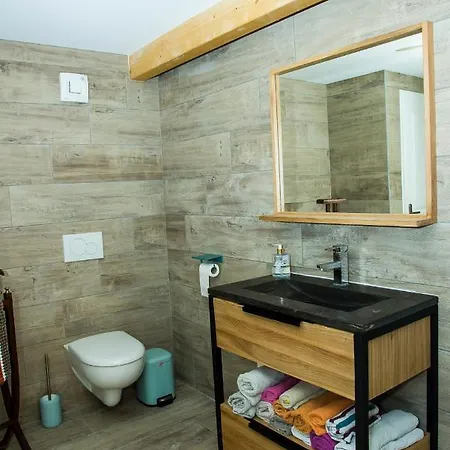 Le Gite Du Paradis Chalet